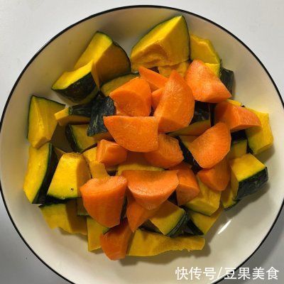 南瓜|十分钟快手菜板栗南瓜焖排骨，比外卖强