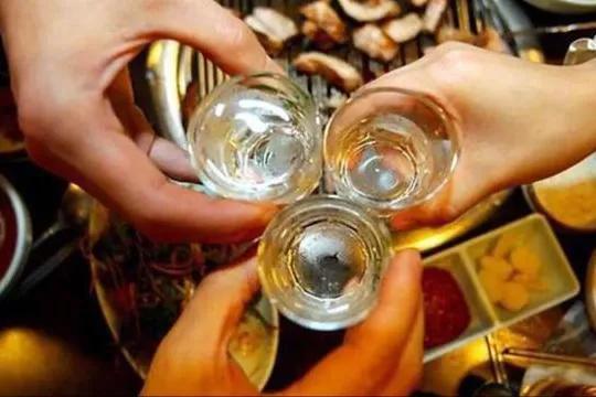 饮酒|医生告诉你酒,喝多少对身体危害最小!重点在最后,记得分享!