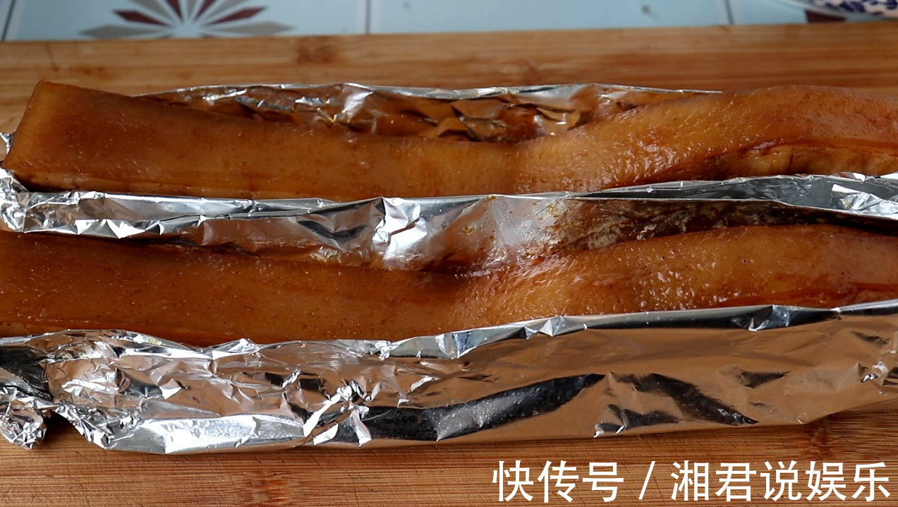 五花肉|教你在家做脆皮五花肉，零失误不油腻，又香又脆又好吃
