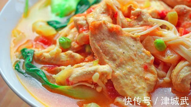 萝卜和它一起炖，味道特别鲜！热腾腾端上桌，营养下饭，吃完暖和