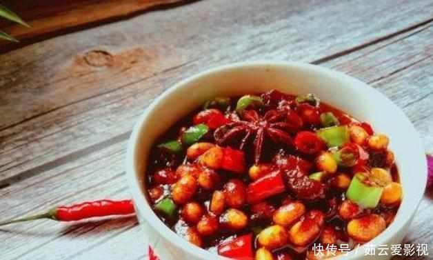 2斤辣椒1斤黄豆,教您做最好吃豆酱,比吃肉过瘾,放一年都不坏