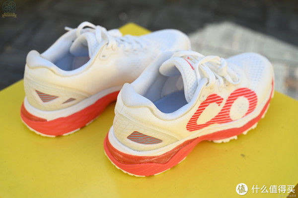 鞋面 服装鞋帽 篇六：轻便舒适的专业跑鞋，慢跑半马都能用，咕咚21K驭风体验