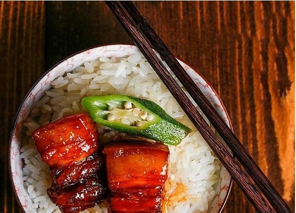 “红烧肉”的正宗做法,又香又糯,肥而不腻