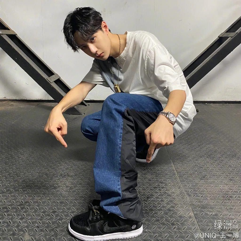 王一博带关系户？