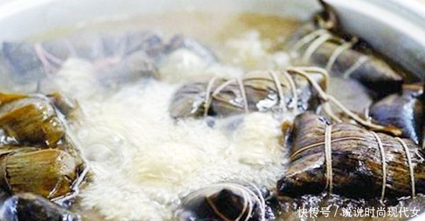 至关重要|煮粽子用冷水还是热水这一步至关重要,用错了水,难怪松散夹生