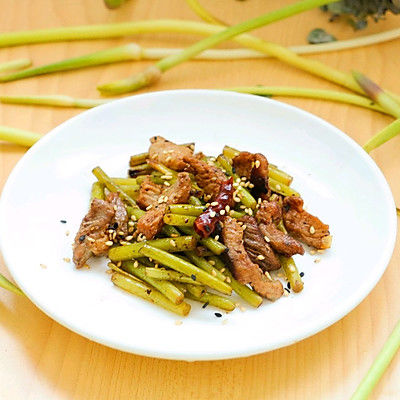 快手菜蒜薹炒里脊