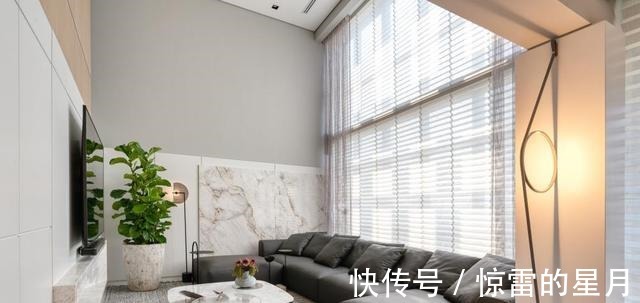 套房子|卖掉大平层,换这套160复式,客厅挑空4.5米,楼上楼下动静分离!