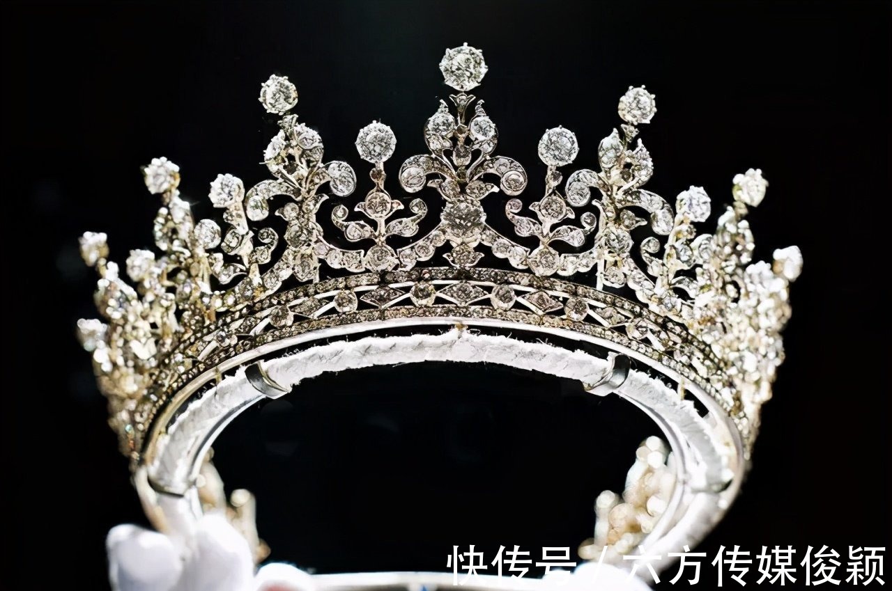 珠宝|英女王辉煌一生,拥有的珠宝不计其数,皇冠却是最为耀眼的存在