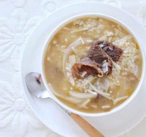 汤泡饭|让孩子每天吃一碗“软饭”,伤脾又不利于长高,很多家长都是这么喂