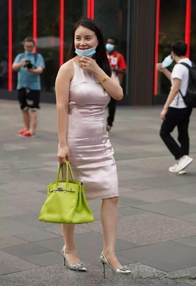 荷叶边 充满活力的瑜伽裤穿出最美姿态,修身塑形提气质,时尚新颖