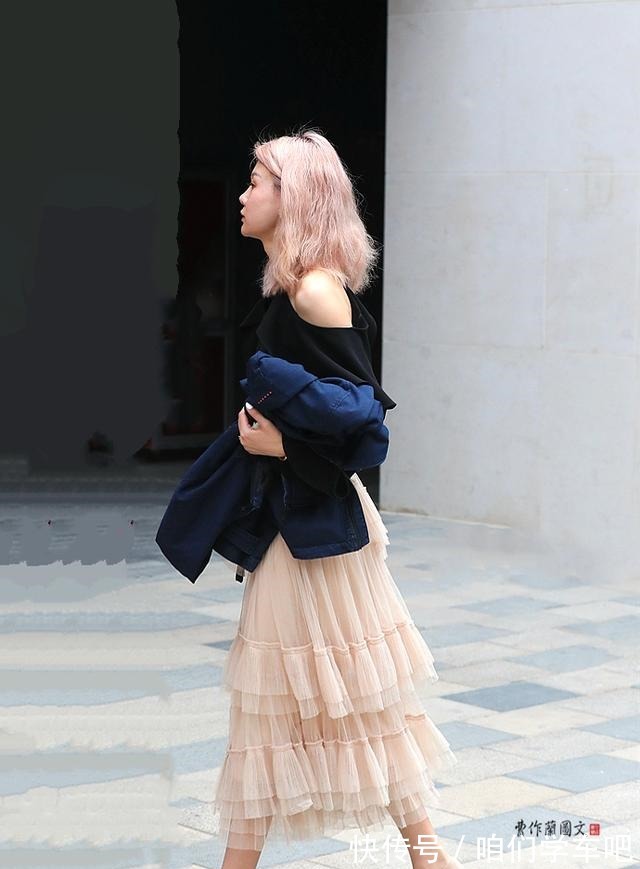 凉鞋 高跟鞋增身高增气质,在高跟鞋日新月异的今天,美女怎样出新搭配!