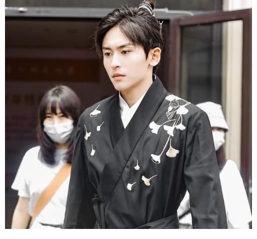 命运规划局|《萌探》还没收官,又一部推理综艺来袭,李易峰古装路透帅气十足