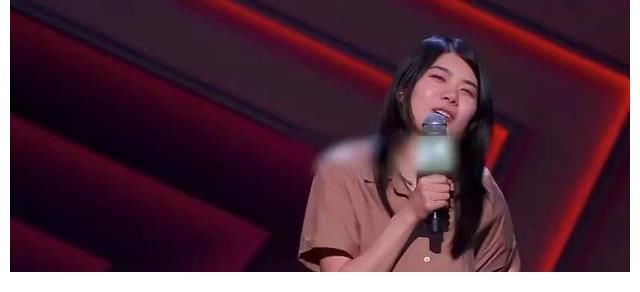 杨笠|《脱口秀大会4》收官,周奇墨夺冠,但李诞依旧被困在“综N代”中