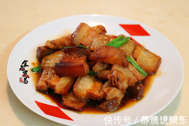 周末家人团聚,我做了此桌菜,家常小炒经济实惠,大家都很满意