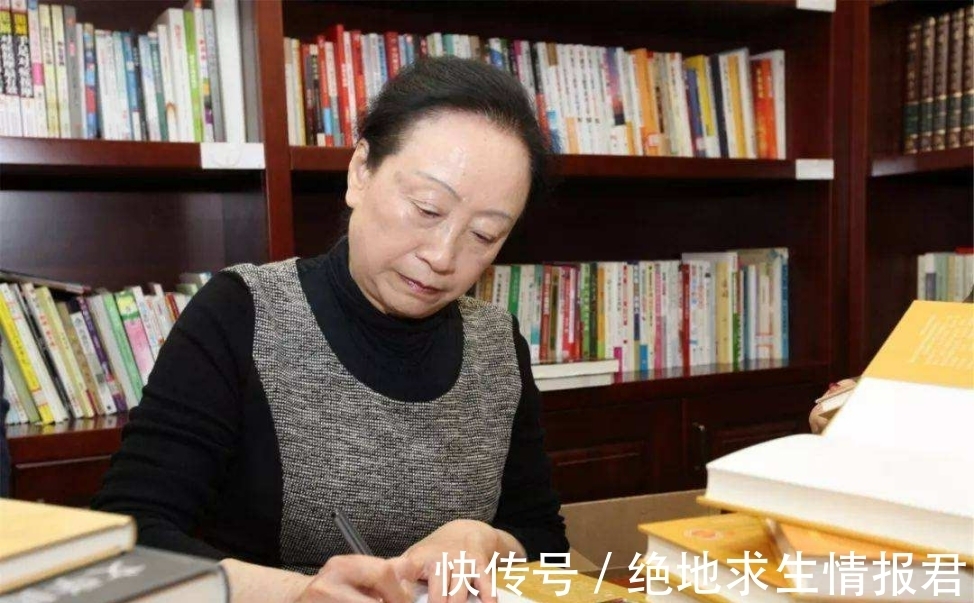 夏#张抗抗今日的所作所为,在她第一篇获奖小说《夏》里就埋伏了潜因