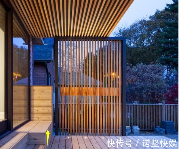 院子|中式庭院输了,国外院子门前台阶打造室外玄关,这才叫圈粉设计