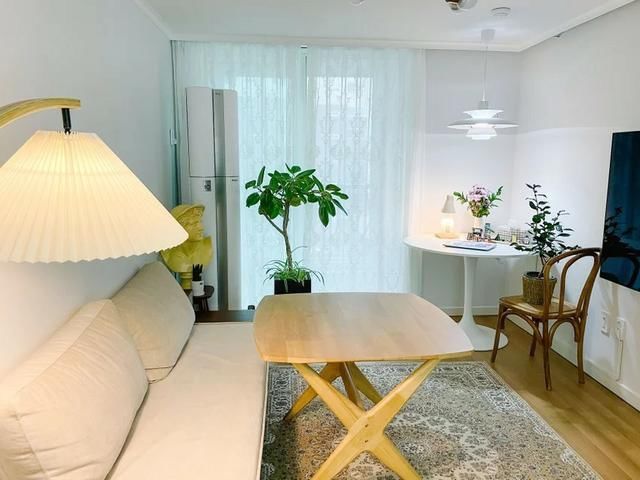 一日三餐|小夫妻82㎡的婚房,是整栋楼最有远见的一家,五脏俱全收纳超强