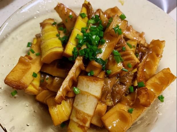 一个人能吃两盘的油焖笋