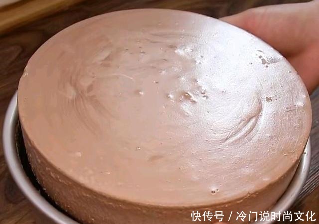 满满的|它有着满满的卡路里,但却是我无法抗拒的诱惑,一切靠后先吃再说