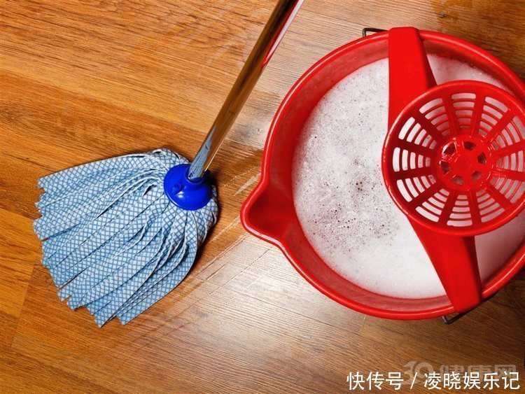 深蹲|过了50岁,还能完成这3项运动,说明身体很不错!不妨对照看看