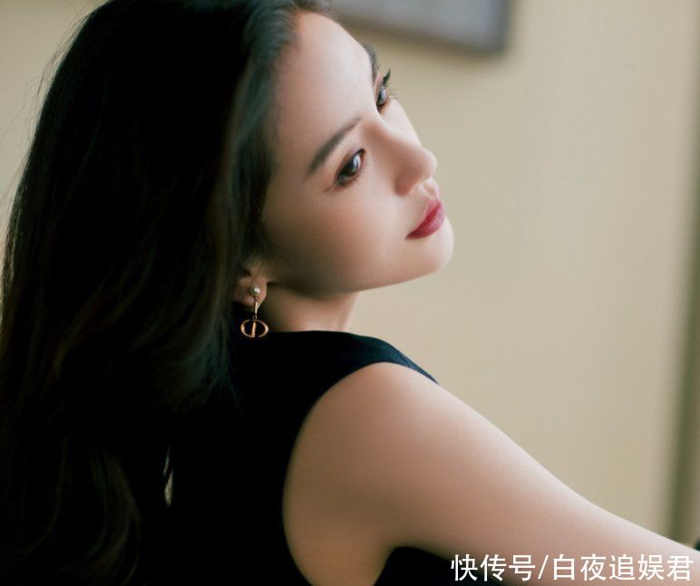 划水|还说杨颖录综艺划水?宋雨琦上场挑战时,她在旁边的举动备受好评