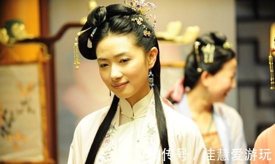 白居易&唐代女诗人之首:才貌双绝,十六岁成为营妓,却以道袍了却余生