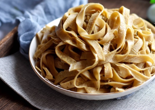 鸡蛋别再煮着吃了，试试此种新做法，Q弹又顺滑，比吃肉还带劲