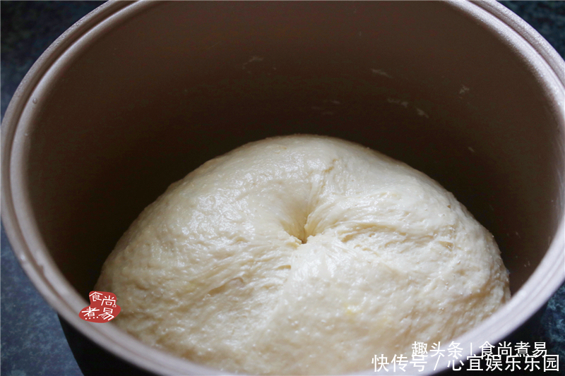差点|第一次用它和面做包子,面皮蓬松柔软,洁白香甜,差点挤爆锅