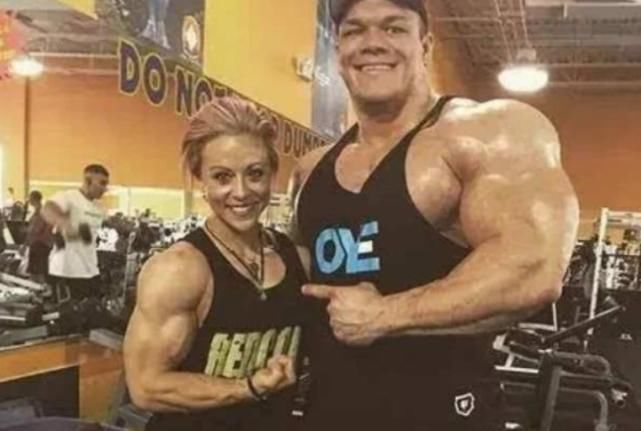 健身|240斤肌肉野兽，19岁健身21岁拿职业卡，最终却输给一口饭