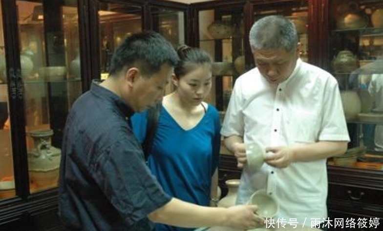 夫妻|古代的的瓷器枕头有什么用处,夫妻用这个睡,不会感觉硌得慌吗