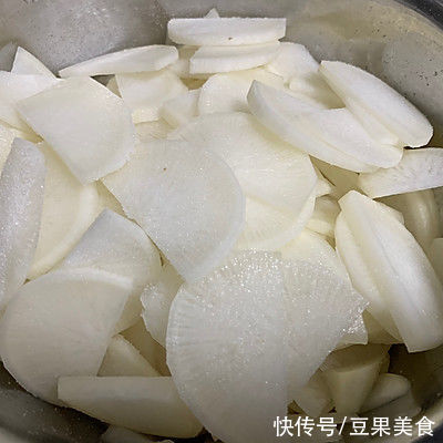 萝卜片|这道腌萝卜，超级简单，绝对下饭