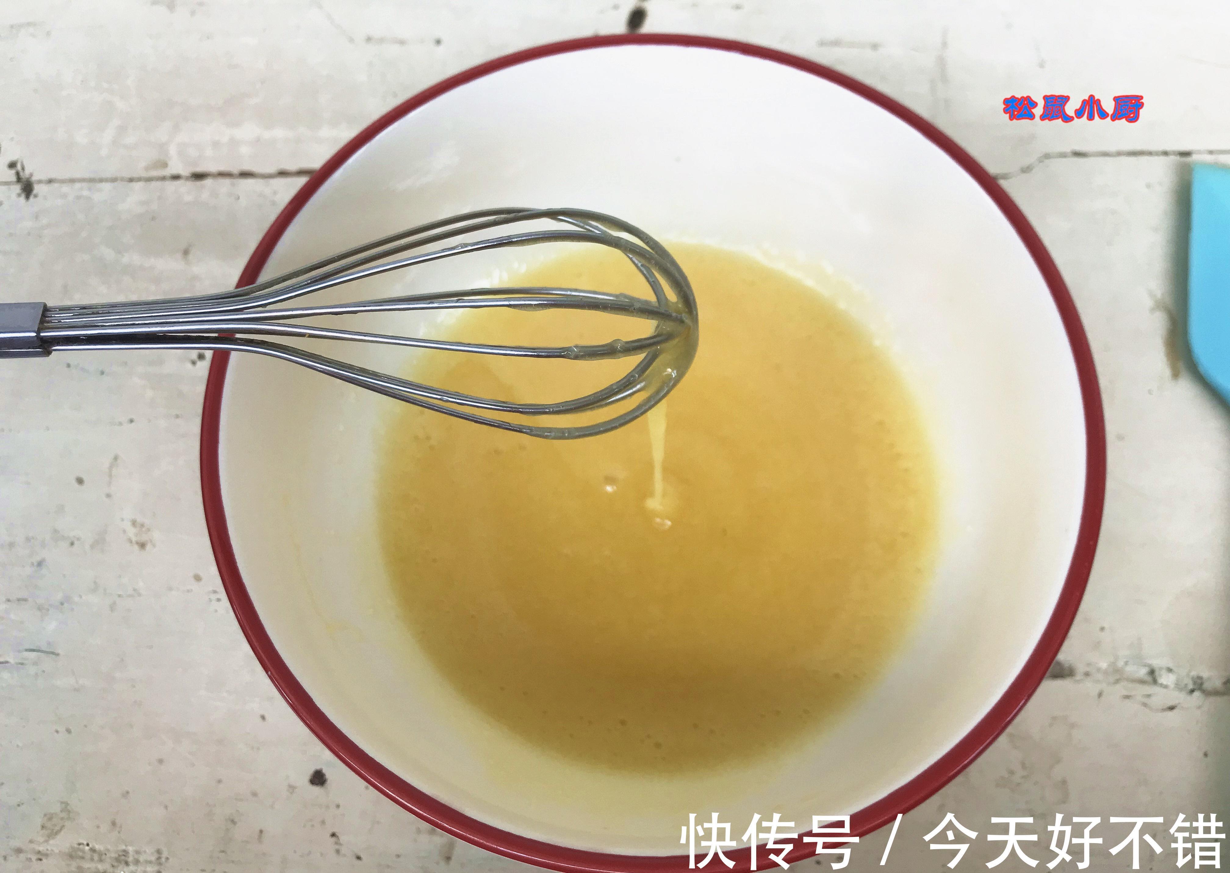 2碗面粉半碗玉米面做核桃酥,一碰就掉渣,一咬满口酥,真香!