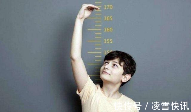 睡眠时间|出现3个特征,说明孩子的身高到了“冲刺阶段”,错过难再长高