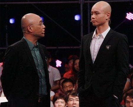 从“金牌主持”到“街头演讲”,乐嘉渐变人生背后,皆是因果轮回