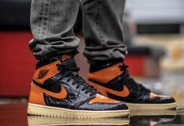 年底捡漏AJ1配色盘点 别跟着鞋贩子走才“真香”