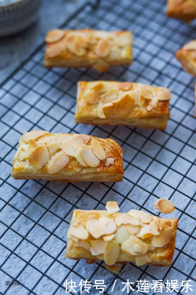 特别|不用揉面不用开酥,教你做层层分明,酥脆掉渣的杏仁酥,零失败