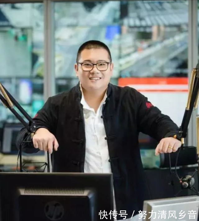 “乾隆白菜”事件反转女主持被曝有心机,男主持不是第一次被坑