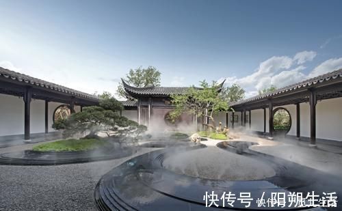 庭院|入户便是风雅，碧瓦朱甍，白墙月窗，中式大宅的魅力让人向往