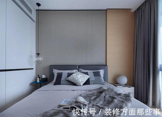 装修|134平现代简约风三居室,大理石的悬空电视柜装饰画很有特色