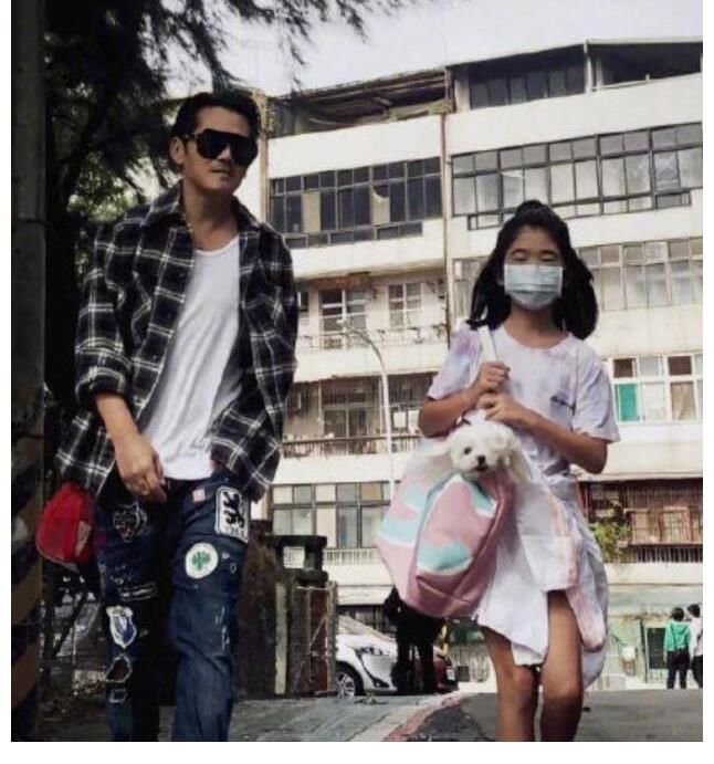 吴速玲|《爸爸去哪儿》中萌娃长大了，曹格晒女儿近照, 变化巨大