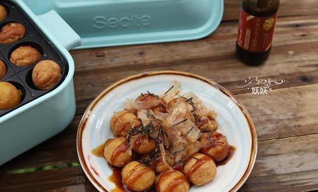 风靡小吃街的章鱼小丸子,在家自己做,超简单,一次就成功了