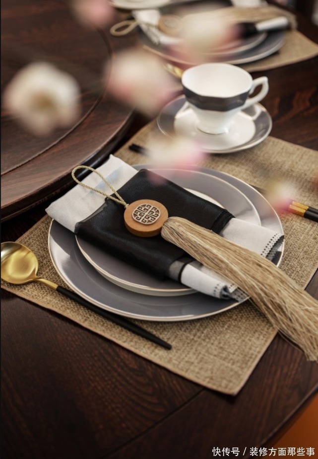 衣帽间|260平新中式四居室,化繁为简,在意境