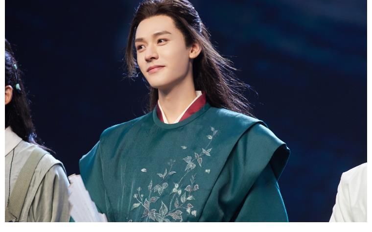 中餐廳|龔俊忙著錄《中餐廳》，網(wǎng)上已曝新劇！雙男主題材，但不搭張哲瀚