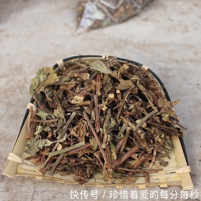 尿酸|痛风遇见“死对头”,喝水时放点它,轻松降尿酸,痛风不复发