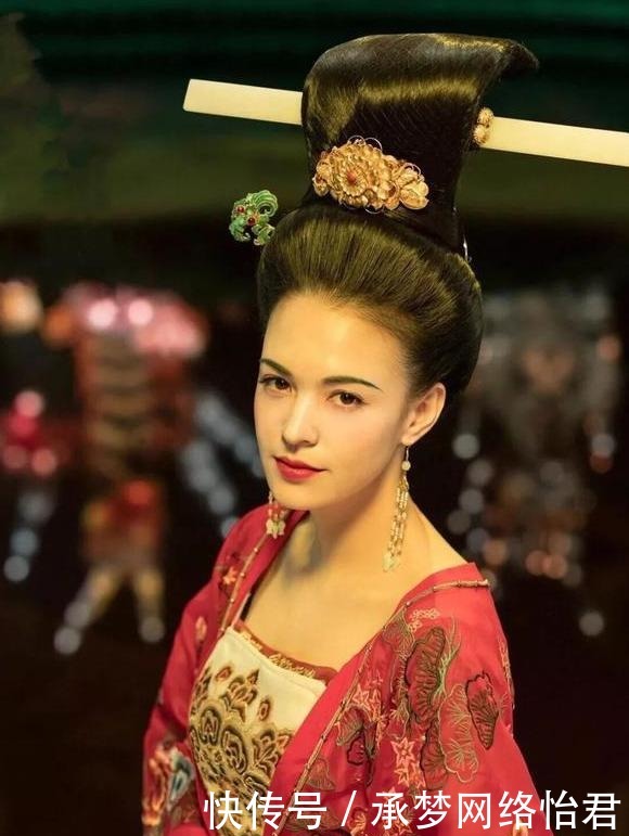 到底|从绝世美人到最丑女主,33岁的张榕容,到底经历了什么