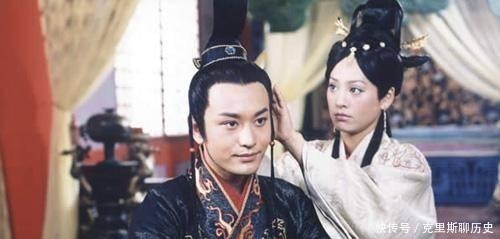 十大|历史上十大皇帝中的三位中国和汉武大帝排名倒数