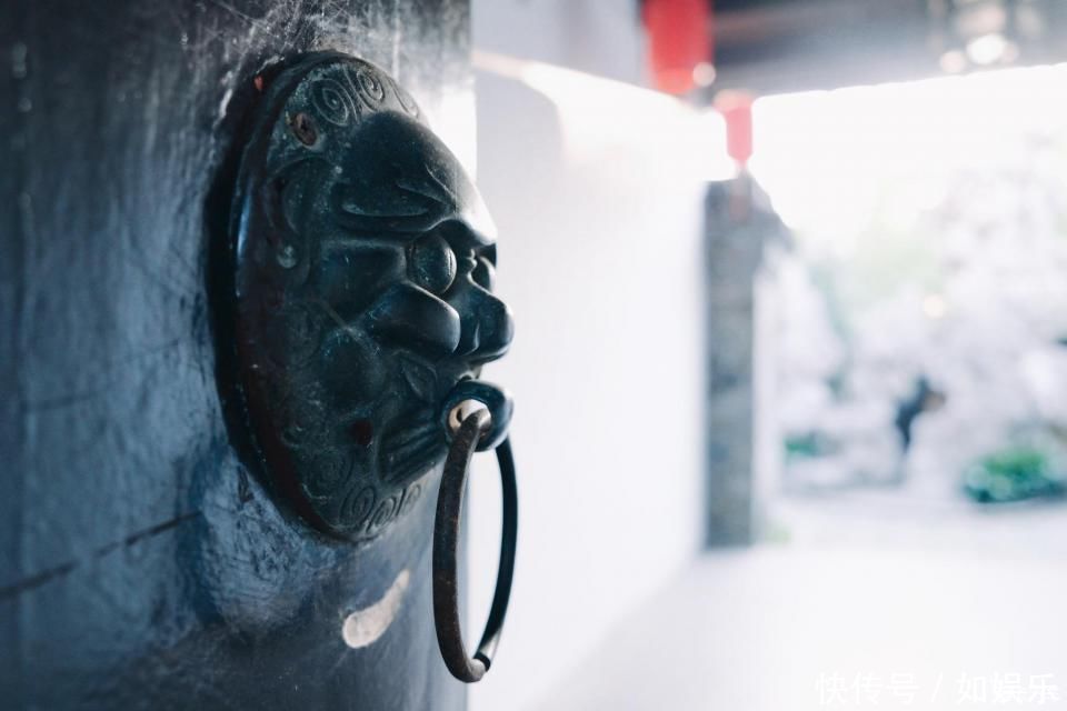 袜底酥|缥缈烟雨，魂牵梦绕，打卡四季分明的水乡古镇