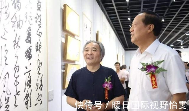 曹元伟$曹元伟谈刘晓庆、贾平凹卖字书法家们别想不通,更不必大惊小怪