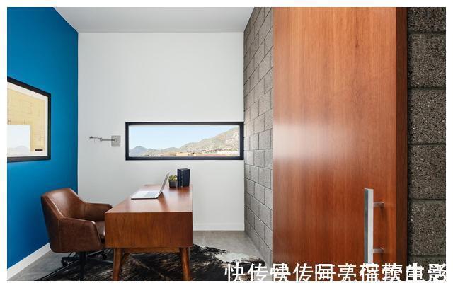 私人|外国佬自建私人别墅,大量混凝土砖设计,谁说别墅就得花几百万