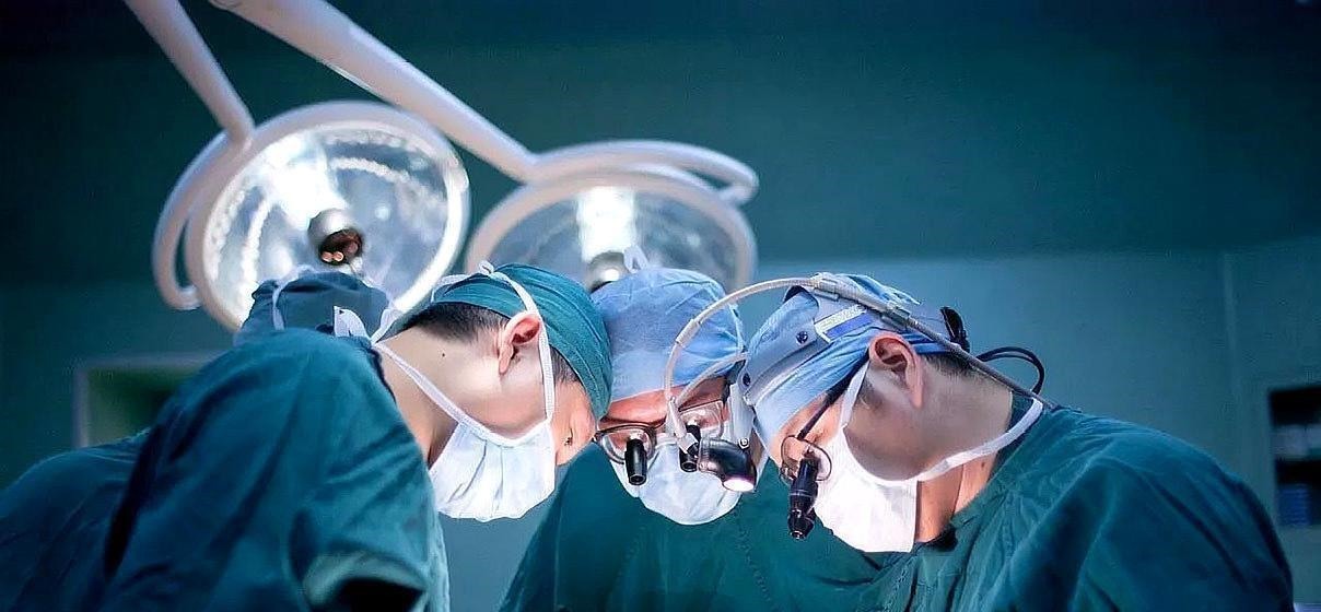 手术|孕妇剖腹产提过哪些离谱要求?割脂肪、结扎……最后一个更离谱